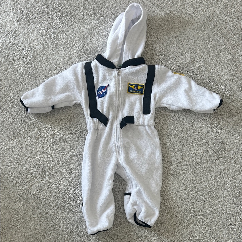 Astronaut Adventure Kids Footie - White 6-12 Months 🚀